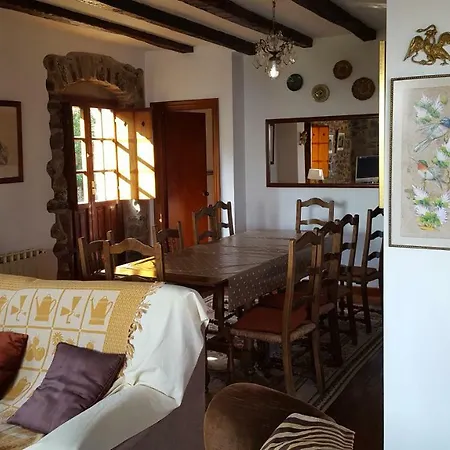 Casa Idurre בית נופש *